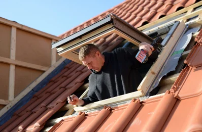 Pose de fenêtres de toit Velux à Sainte-Agathe-la-Bouteresse